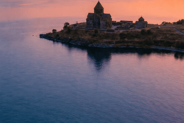 Lago Sevan, in Armenia. Lago Sevan, in Armenia.